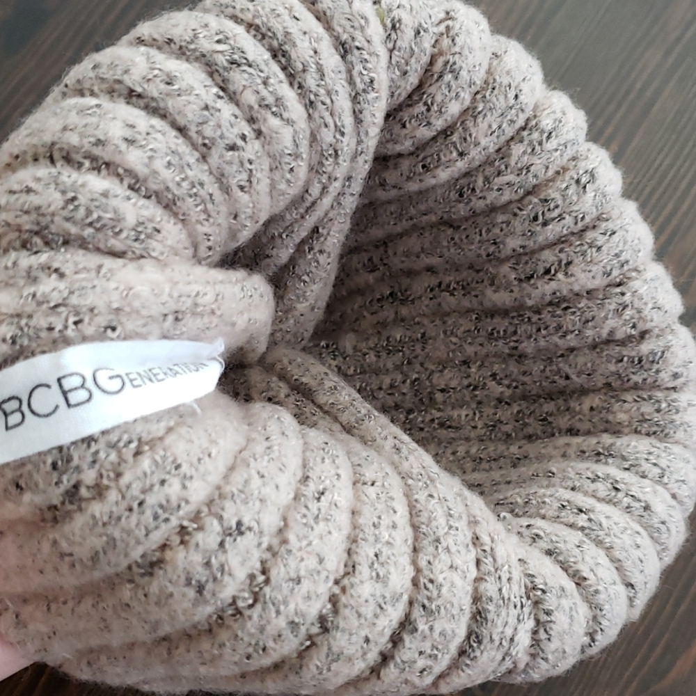 BCBG generation gray hat - Picture 2 of 3